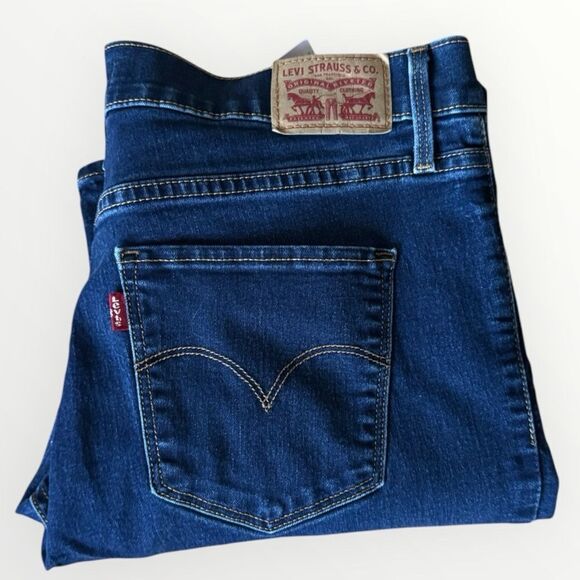 Levi’s Women’s 312 SHAPING SLIM Dark Wash Denim Jeans Sz  32x 30 - Picture 4 of 13